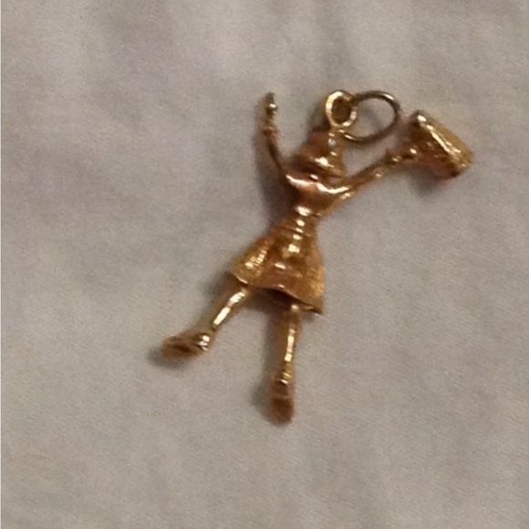CHEERLEADER SOLID 14 CARAT 3 DIMENTIONAL CHARM - Picture 2 of 8